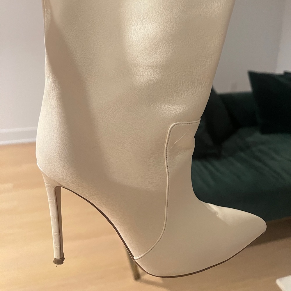 PARIS TEXAS IVORY KNEE LENGTH BOOTS
